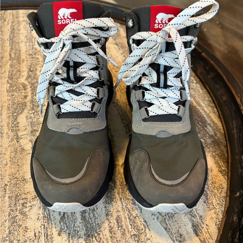 Sorel Women's Kinetic RNEGD Conquest Waterproof Winter Boots